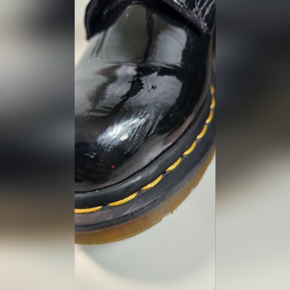 Dr. Martens Women's 1460 W Patent Leather Fashion Boot. Size: 7 - Picture 6 of 9